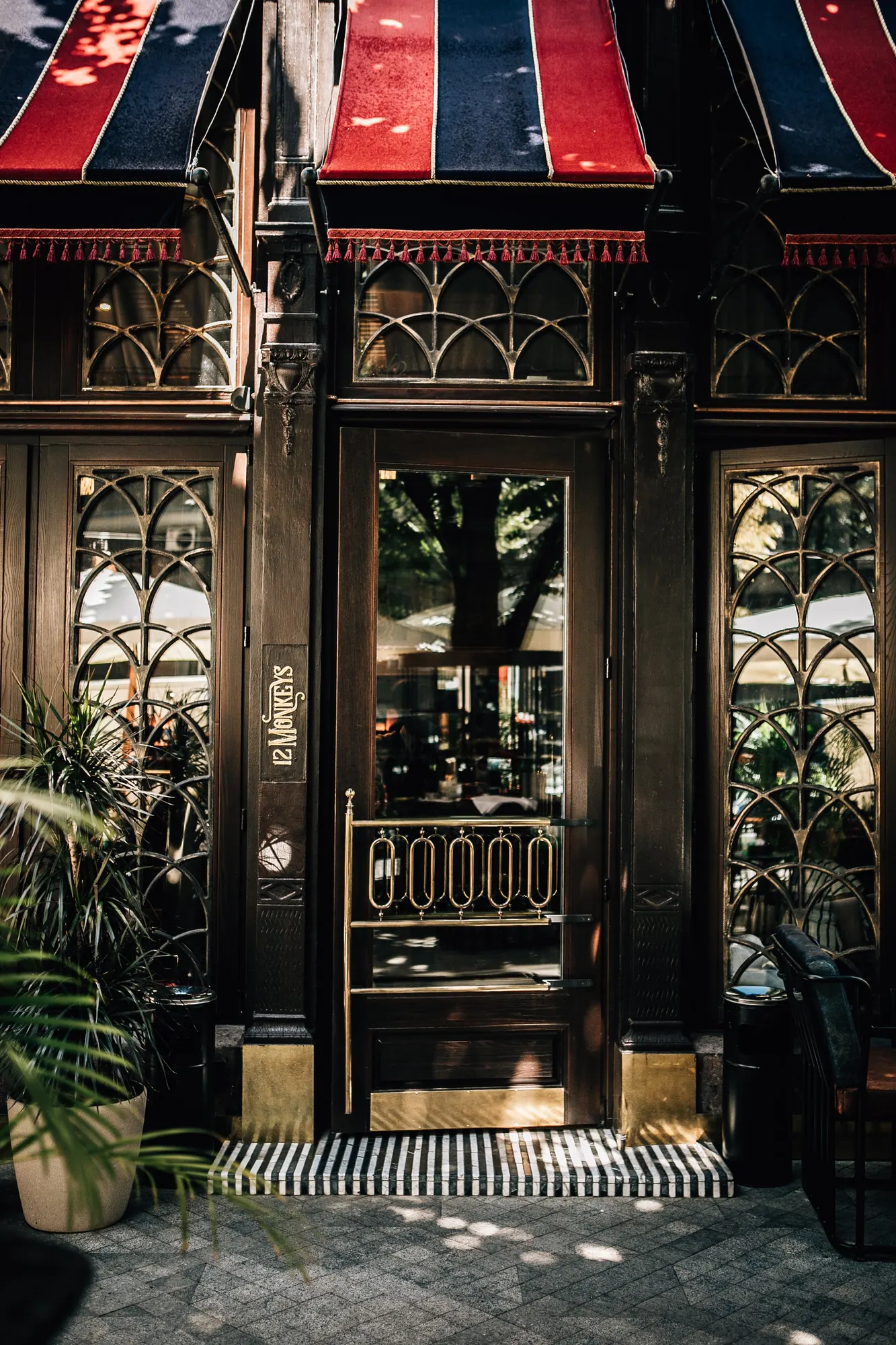 12 Monkeys — Bar in Odessa, Ukraine (photo 13)