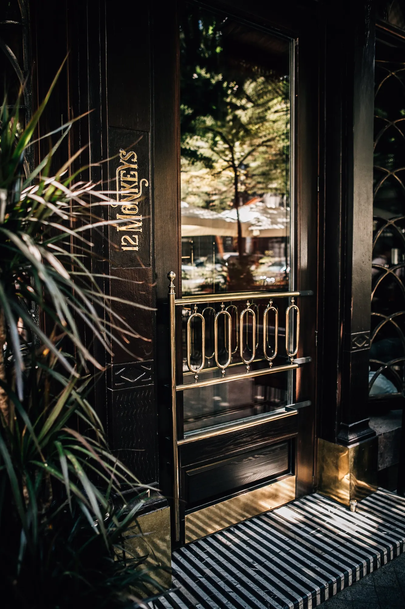 12 Monkeys — Bar in Odessa, Ukraine (photo 9)