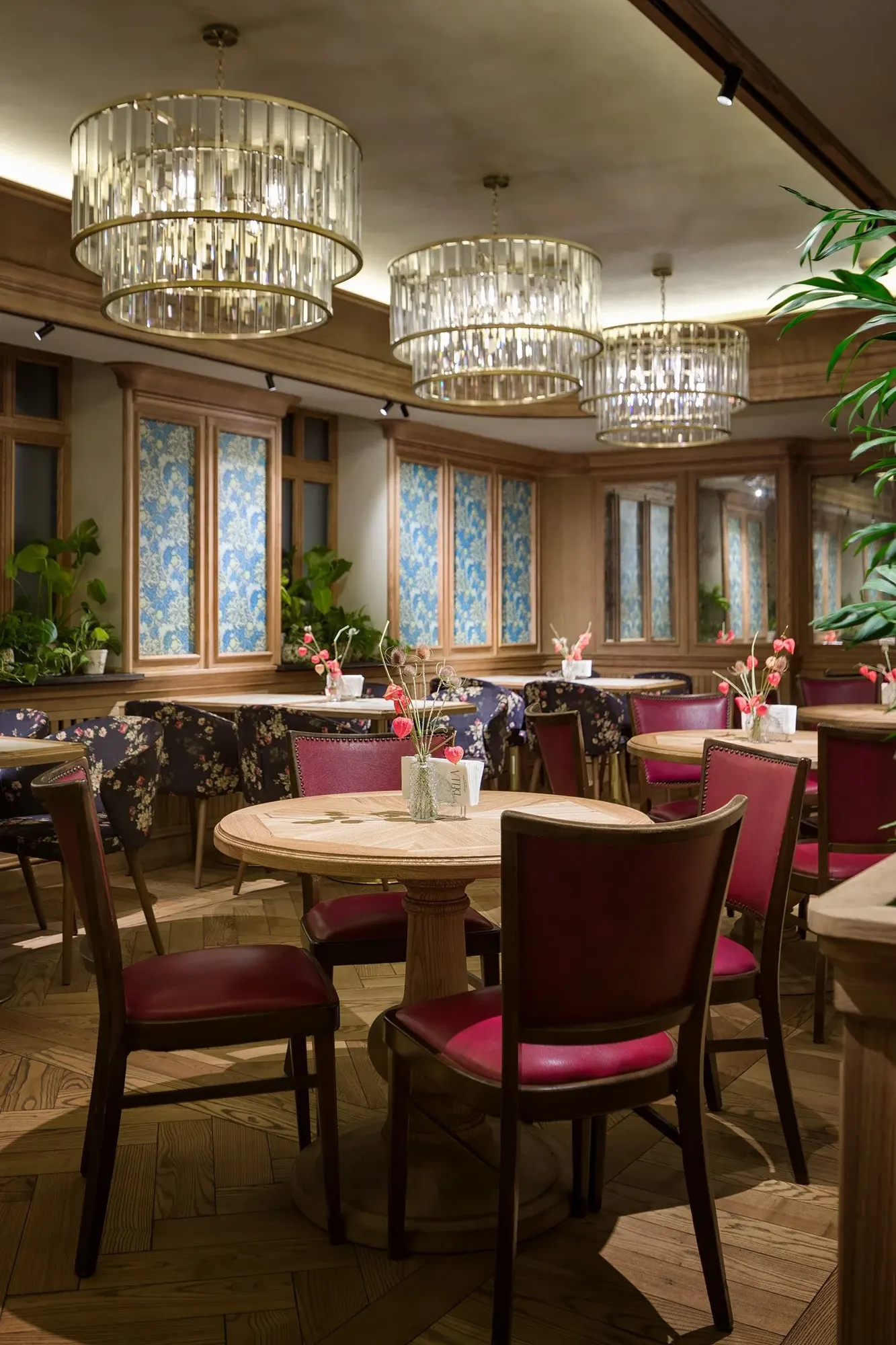 Bella — Restaurant in Dnipro, Ukraine (photo 10)