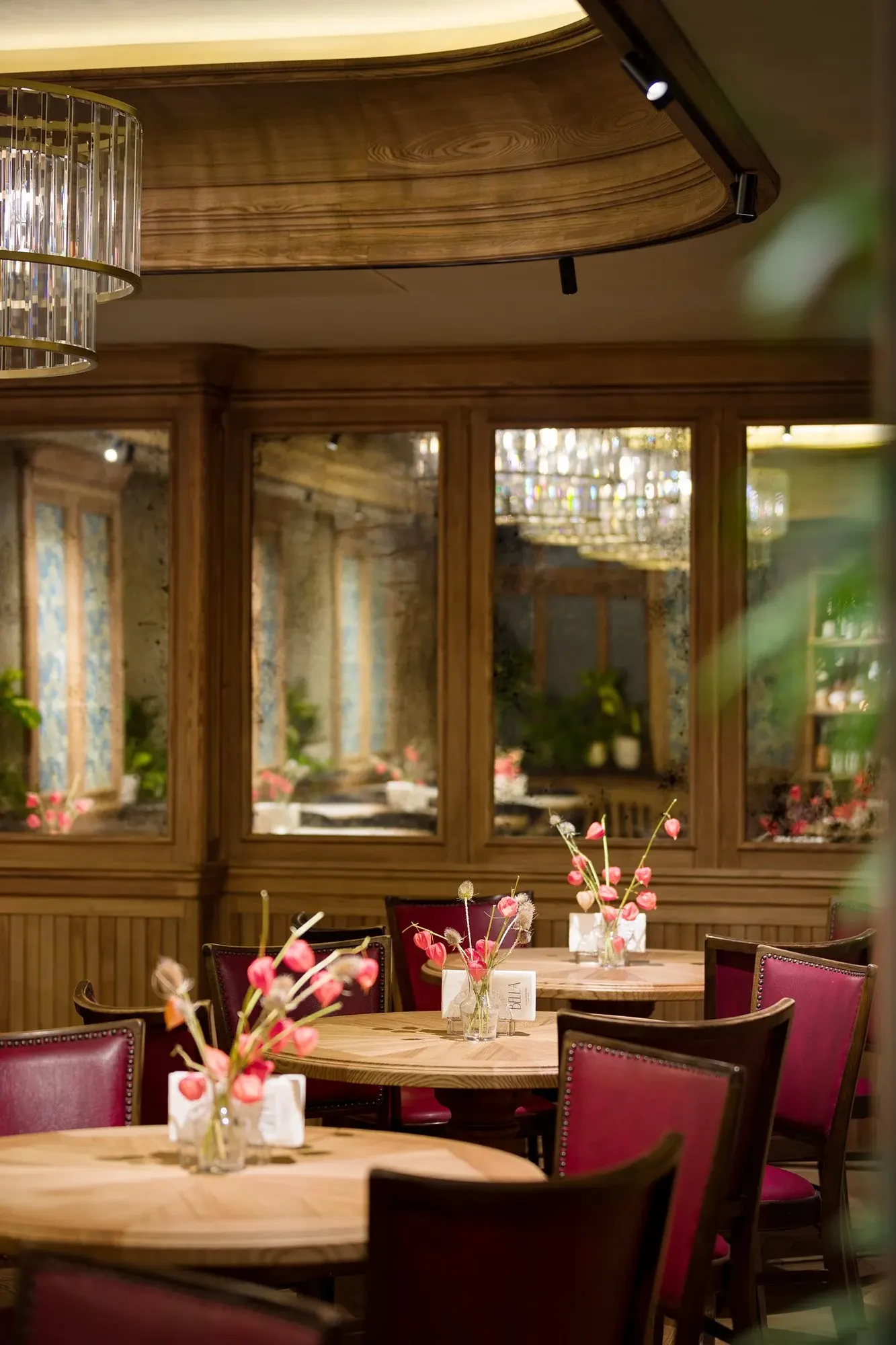 Bella — Restaurant in Dnipro, Ukraine (photo 12)