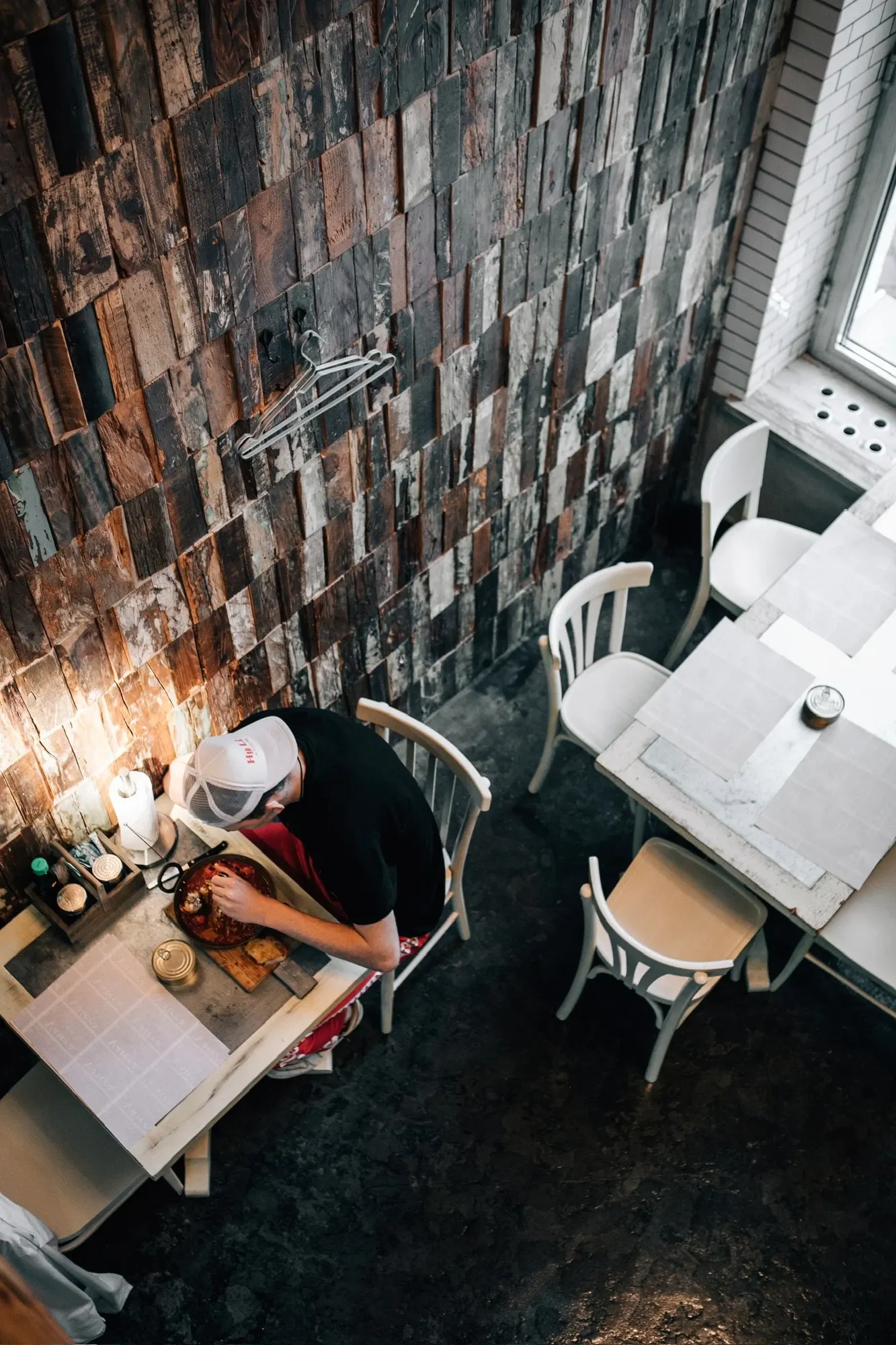 Fishkultura — Restaurant in Kyiv, Ukraine (photo 2)