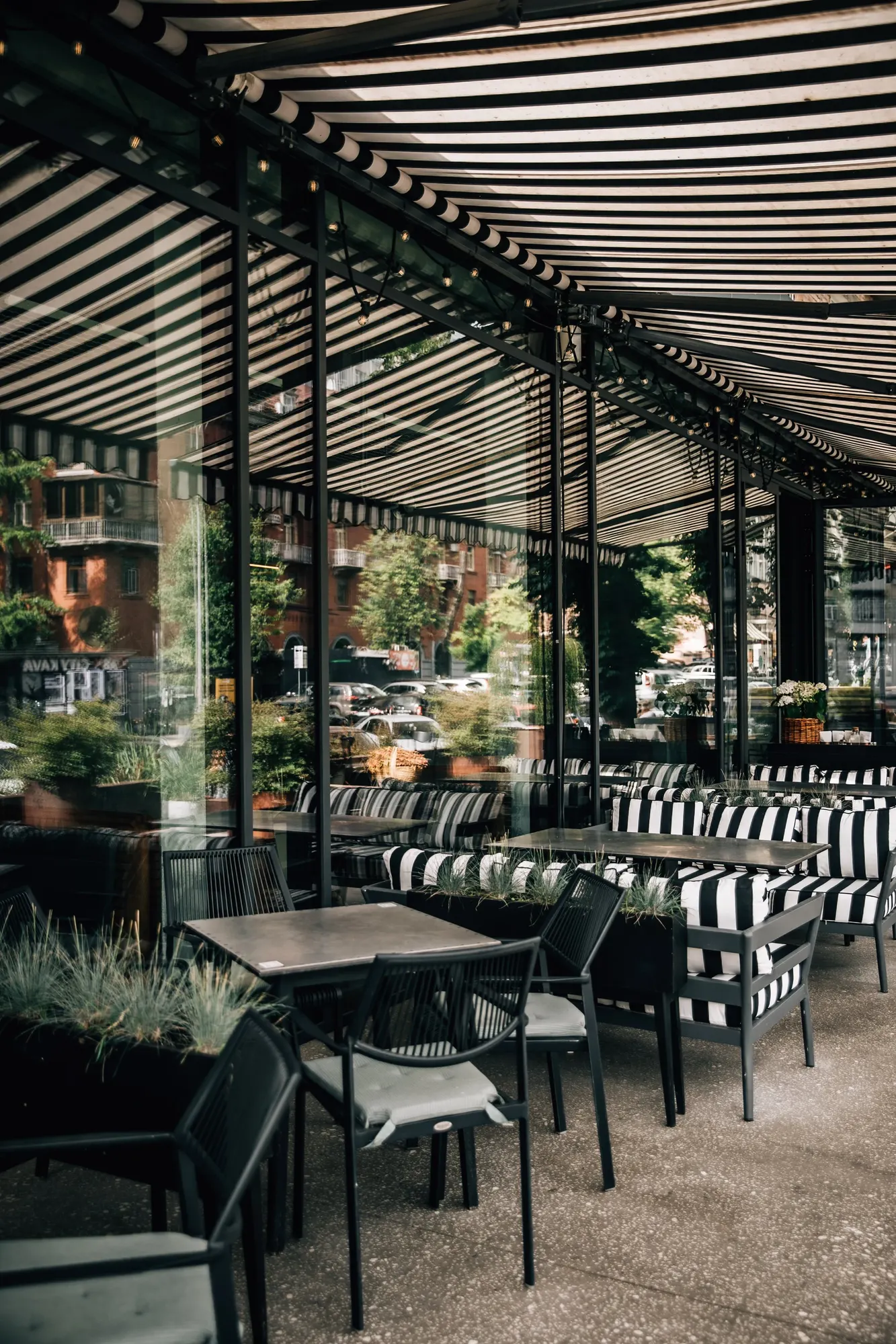 Good Girl — Restaurant in Kyiv, Ukraine (photo 7)