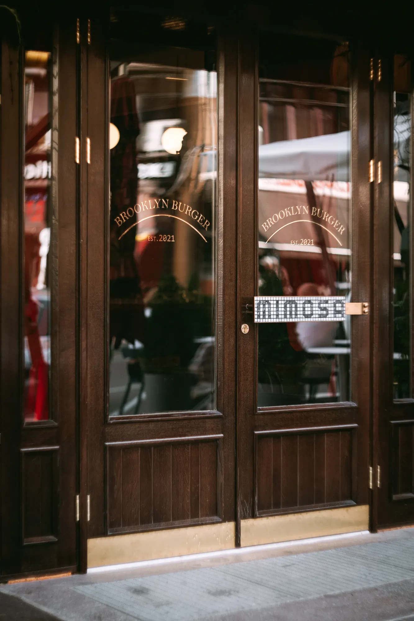 Mimosa Burger — Restaurant in Kyiv, Ukraine (photo 11)