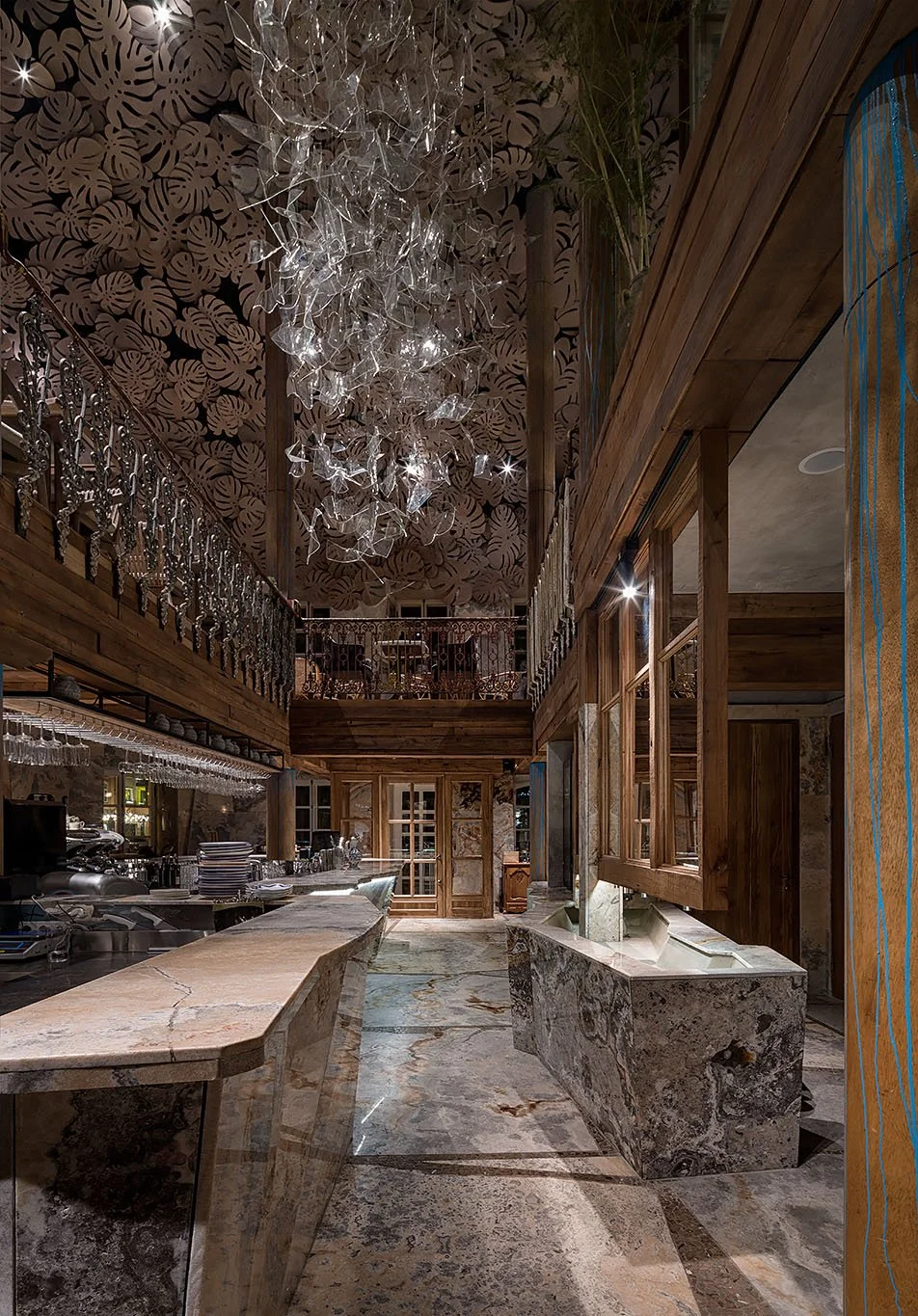Nikos — Restaurant in Odesa, Ukraine (photo 11)