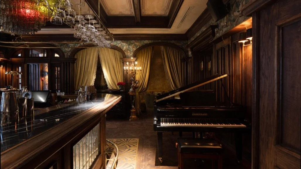 Saint Bar — Bar in Kyiv, Ukraine (photo 6)