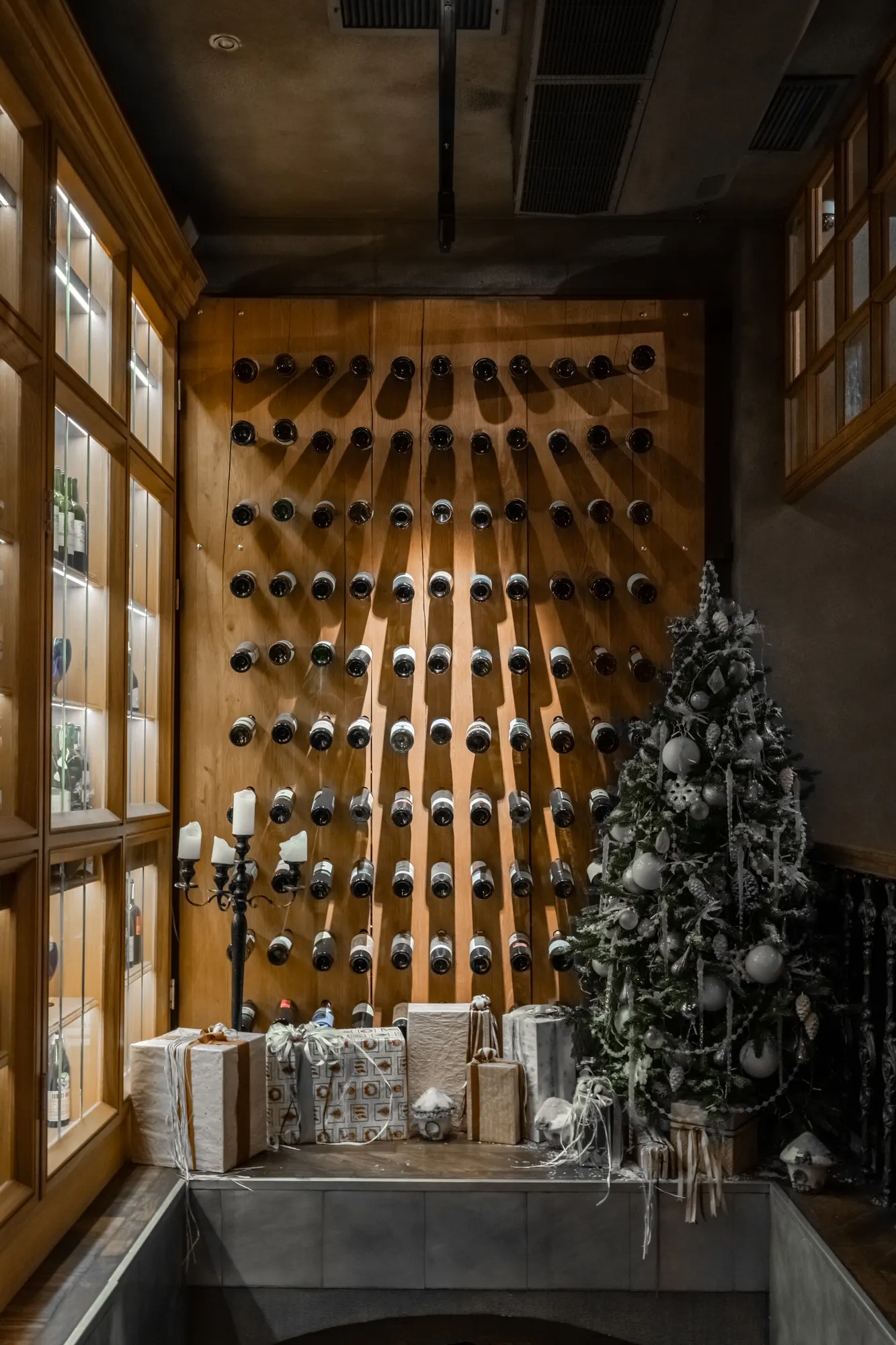 Under Wonder — Restaurant in Kyiv, Ukraine (photo 5)